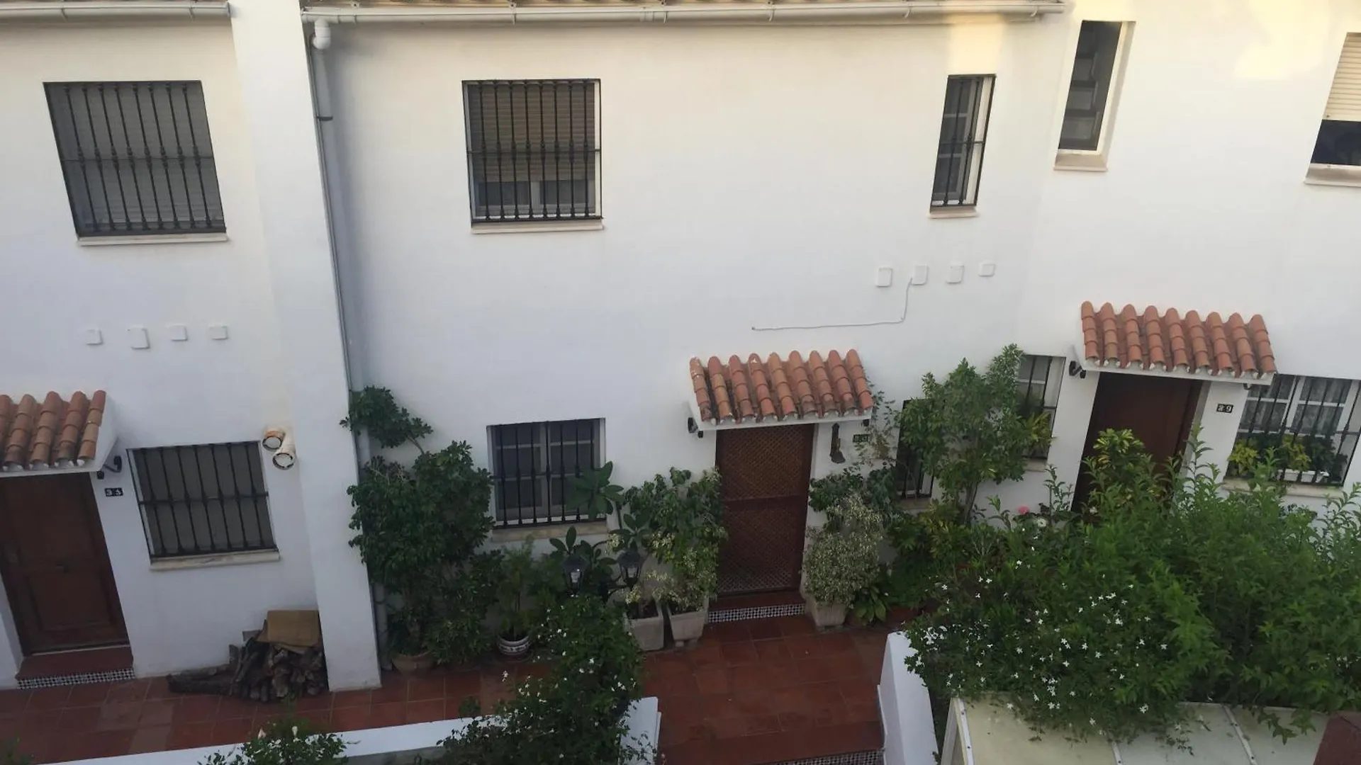 Holiday home El Cortijuelo: Seaside Triplex with Rooftop Terrace Torremolinos